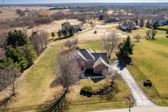 12295 Bellingham, CALEDONIA, Illinois 61011, 5 Bedrooms Bedrooms, ,4 BathroomsBathrooms,House,For Sale,Bellingham,202601480