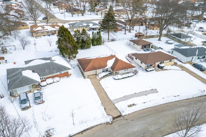 3507 Packard, ROCKFORD, Illinois 61101, 3 Bedrooms Bedrooms, ,2 BathroomsBathrooms,House,For Sale,Packard,202601481