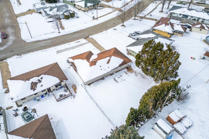 3507 Packard, ROCKFORD, Illinois 61101, 3 Bedrooms Bedrooms, ,2 BathroomsBathrooms,House,For Sale,Packard,202601481