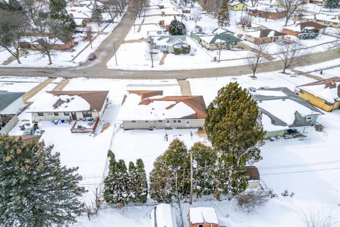 3507 Packard, ROCKFORD, Illinois 61101, 3 Bedrooms Bedrooms, ,2 BathroomsBathrooms,House,For Sale,Packard,202601481