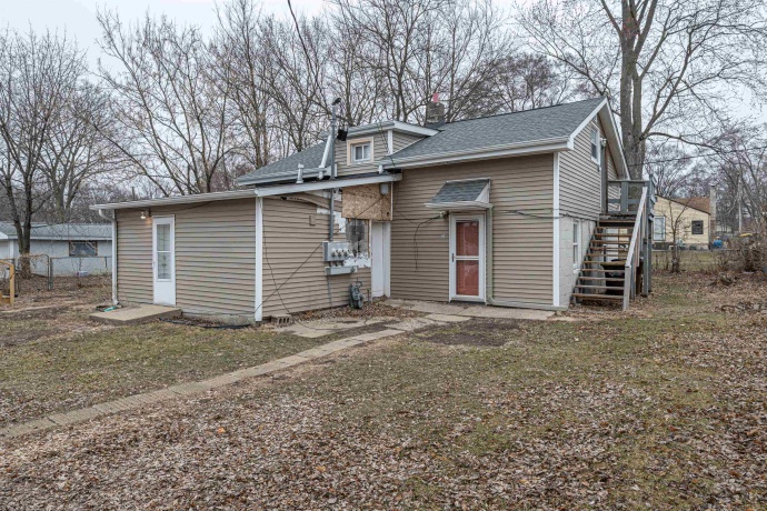 2916 Sewell, ROCKFORD, Illinois 61109, ,3 - 4 Units,For Sale,Sewell,202601486