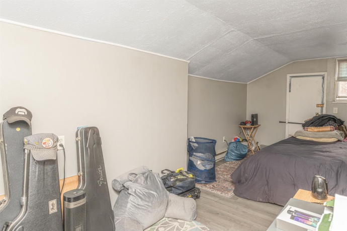 2916 Sewell, ROCKFORD, Illinois 61109, ,3 - 4 Units,For Sale,Sewell,202601486