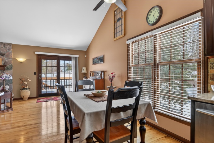 6843 Red Oak, GARDEN PRAIRIE, Illinois 61038, 3 Bedrooms Bedrooms, ,3 BathroomsBathrooms,House,For Sale,Red Oak,202601488