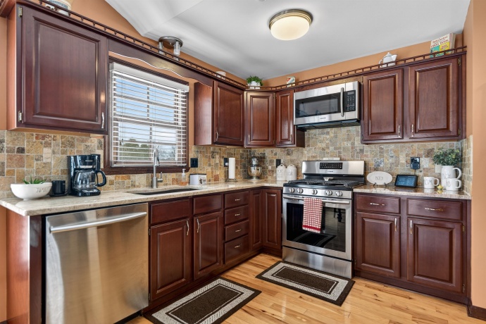 6843 Red Oak, GARDEN PRAIRIE, Illinois 61038, 3 Bedrooms Bedrooms, ,3 BathroomsBathrooms,House,For Sale,Red Oak,202601488