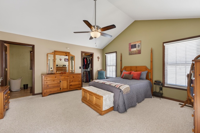 6843 Red Oak, GARDEN PRAIRIE, Illinois 61038, 3 Bedrooms Bedrooms, ,3 BathroomsBathrooms,House,For Sale,Red Oak,202601488