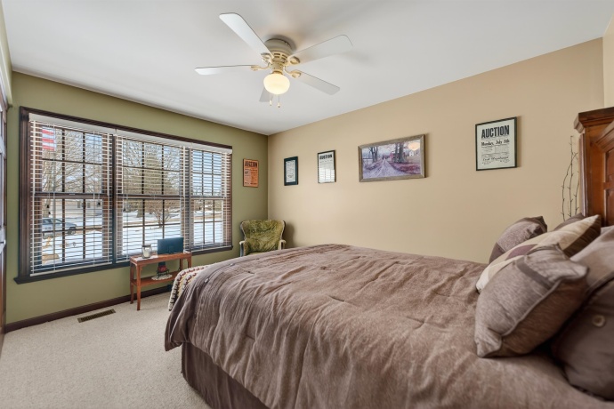 6843 Red Oak, GARDEN PRAIRIE, Illinois 61038, 3 Bedrooms Bedrooms, ,3 BathroomsBathrooms,House,For Sale,Red Oak,202601488