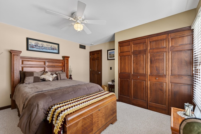 6843 Red Oak, GARDEN PRAIRIE, Illinois 61038, 3 Bedrooms Bedrooms, ,3 BathroomsBathrooms,House,For Sale,Red Oak,202601488