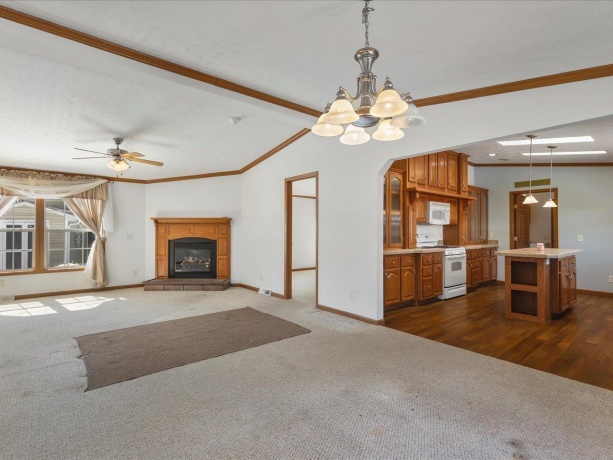 371 ELDER, BELVIDERE, Illinois 61008, 3 Bedrooms Bedrooms, ,2 BathroomsBathrooms,House,For Sale,ELDER,202601493