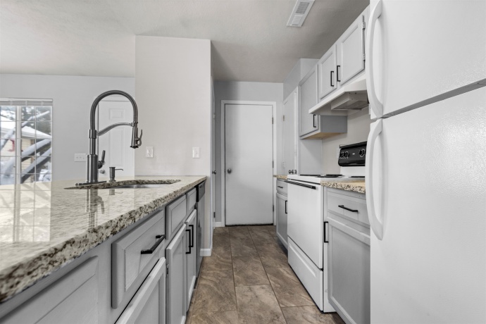 6792 Audree Lane, LOVES PARK, Illinois 61111, 2 Bedrooms Bedrooms, ,1 BathroomBathrooms,Condominium,For Sale,Audree Lane,202601494