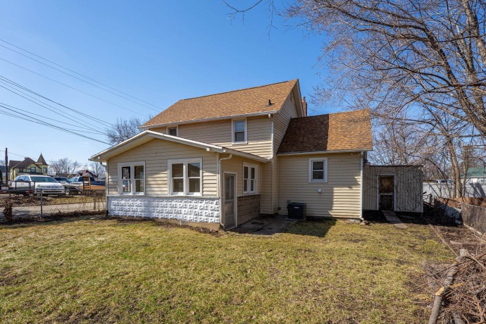 406 LAUREL, BELVIDERE, Illinois 61008, 3 Bedrooms Bedrooms, ,2 BathroomsBathrooms,House,For Sale,LAUREL,202601495