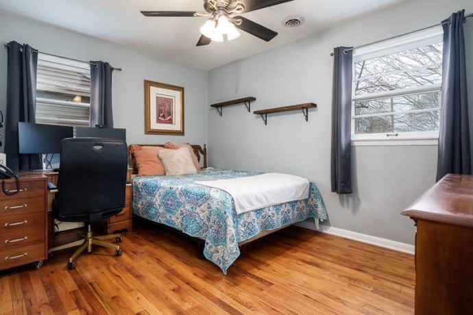 6125 John, LOVES PARK, Illinois 61111, 3 Bedrooms Bedrooms, ,1 BathroomBathrooms,House,For Sale,John,202601497