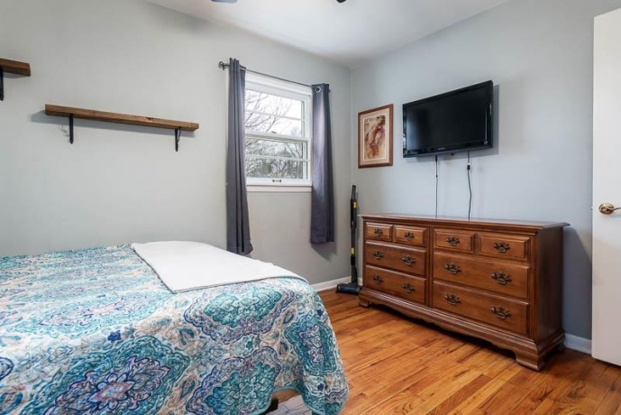 6125 John, LOVES PARK, Illinois 61111, 3 Bedrooms Bedrooms, ,1 BathroomBathrooms,House,For Sale,John,202601497