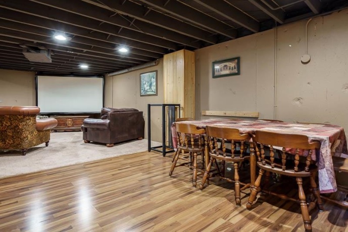 6125 John, LOVES PARK, Illinois 61111, 3 Bedrooms Bedrooms, ,1 BathroomBathrooms,House,For Sale,John,202601497