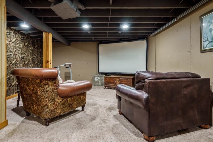 6125 John, LOVES PARK, Illinois 61111, 3 Bedrooms Bedrooms, ,1 BathroomBathrooms,House,For Sale,John,202601497