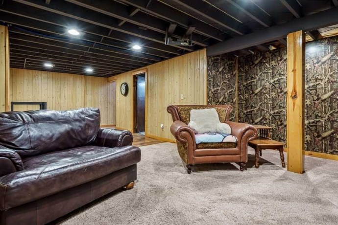 6125 John, LOVES PARK, Illinois 61111, 3 Bedrooms Bedrooms, ,1 BathroomBathrooms,House,For Sale,John,202601497