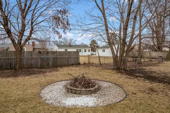 6125 John, LOVES PARK, Illinois 61111, 3 Bedrooms Bedrooms, ,1 BathroomBathrooms,House,For Sale,John,202601497