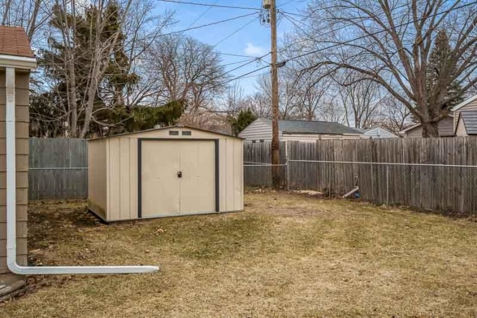 6125 John, LOVES PARK, Illinois 61111, 3 Bedrooms Bedrooms, ,1 BathroomBathrooms,House,For Sale,John,202601497