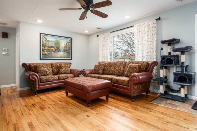 6125 John, LOVES PARK, Illinois 61111, 3 Bedrooms Bedrooms, ,1 BathroomBathrooms,House,For Sale,John,202601497