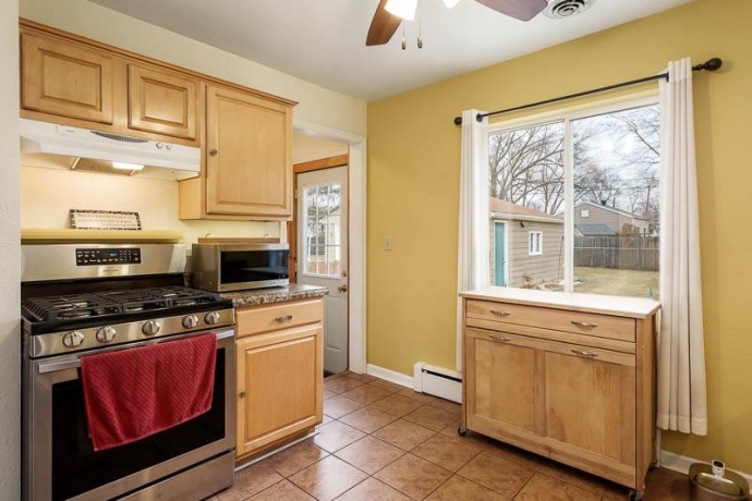 6125 John, LOVES PARK, Illinois 61111, 3 Bedrooms Bedrooms, ,1 BathroomBathrooms,House,For Sale,John,202601497