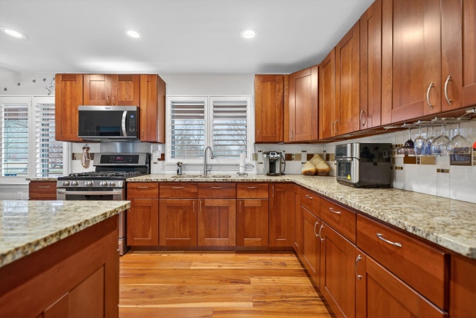 7681 MILL, ROCKFORD, Illinois 61108, 3 Bedrooms Bedrooms, ,2 BathroomsBathrooms,House,For Sale,MILL,202601465