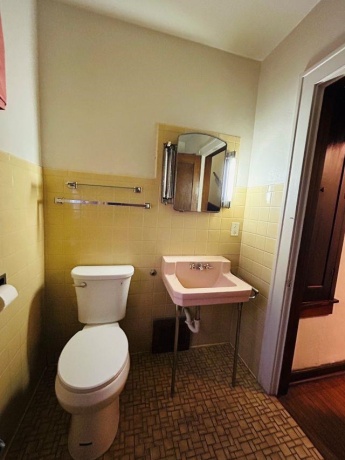 2018 BRUNER, ROCKFORD, Illinois 61101, 3 Bedrooms Bedrooms, ,1 BathroomBathrooms,House,For Sale,BRUNER,202601270