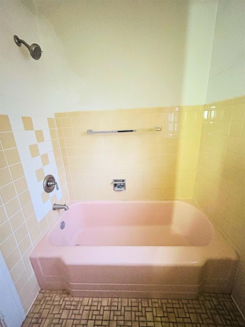 2018 BRUNER, ROCKFORD, Illinois 61101, 3 Bedrooms Bedrooms, ,1 BathroomBathrooms,House,For Sale,BRUNER,202601270