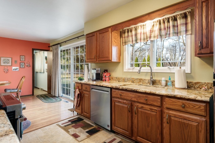 12994 Echo, ROCKTON, Illinois 61072, 3 Bedrooms Bedrooms, ,2 BathroomsBathrooms,House,For Sale,Echo,202601500