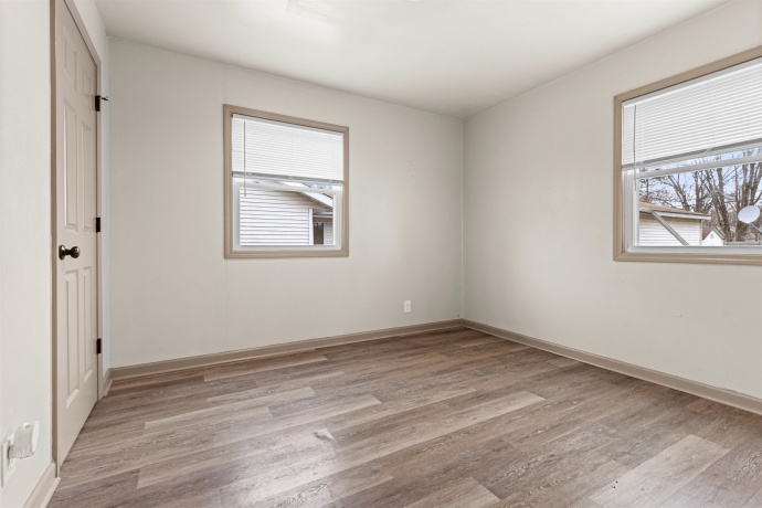 30 Gilbert Ter, MACHESNEY PARK, Illinois 61115, 3 Bedrooms Bedrooms, ,1 BathroomBathrooms,House,For Sale,Gilbert Ter,202601502