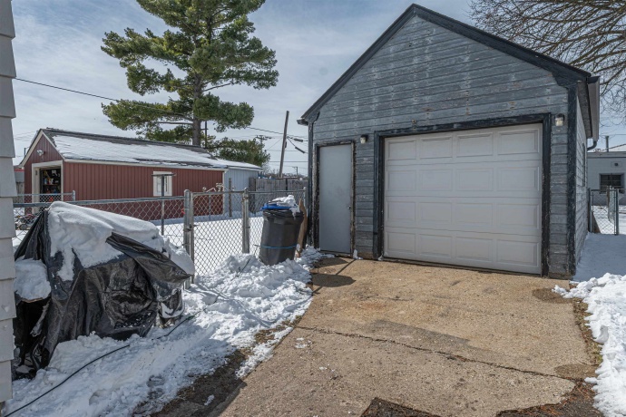 1524 Virginia, ROCKFORD, Illinois 61101, 2 Bedrooms Bedrooms, ,1 BathroomBathrooms,House,For Sale,Virginia,202601504