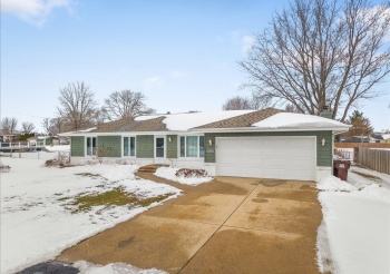 590 Brentwood, MACHESNEY PARK, Illinois 61115, 3 Bedrooms Bedrooms, ,2 BathroomsBathrooms,House,For Sale,Brentwood,202601505