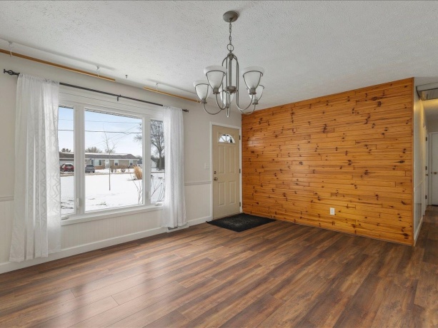 590 Brentwood, MACHESNEY PARK, Illinois 61115, 3 Bedrooms Bedrooms, ,2 BathroomsBathrooms,House,For Sale,Brentwood,202601505