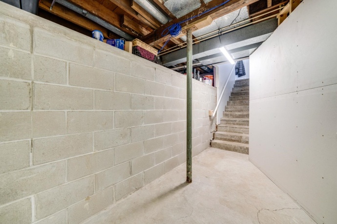 7637 Rogers, MACHESNEY PARK, Illinois 61115, 3 Bedrooms Bedrooms, ,2 BathroomsBathrooms,House,For Sale,Rogers,202601508