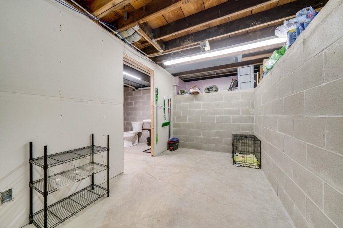 7637 Rogers, MACHESNEY PARK, Illinois 61115, 3 Bedrooms Bedrooms, ,2 BathroomsBathrooms,House,For Sale,Rogers,202601508