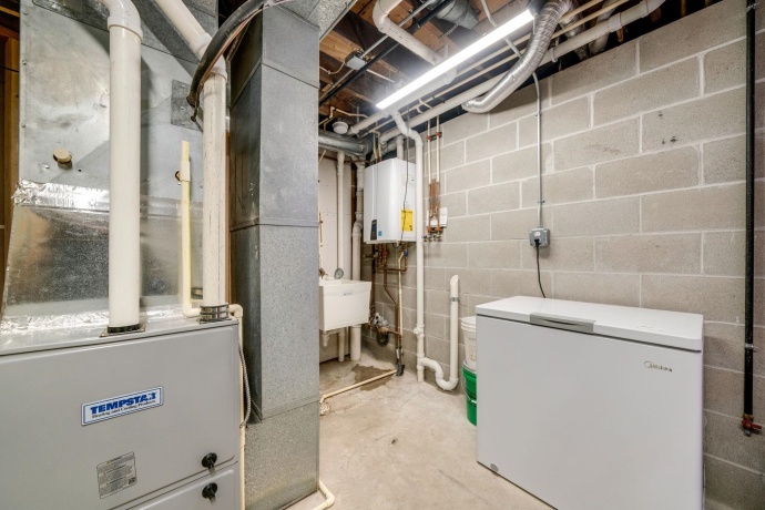 7637 Rogers, MACHESNEY PARK, Illinois 61115, 3 Bedrooms Bedrooms, ,2 BathroomsBathrooms,House,For Sale,Rogers,202601508