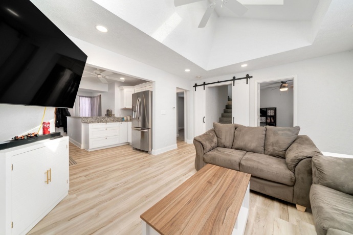 7637 Rogers, MACHESNEY PARK, Illinois 61115, 3 Bedrooms Bedrooms, ,2 BathroomsBathrooms,House,For Sale,Rogers,202601508