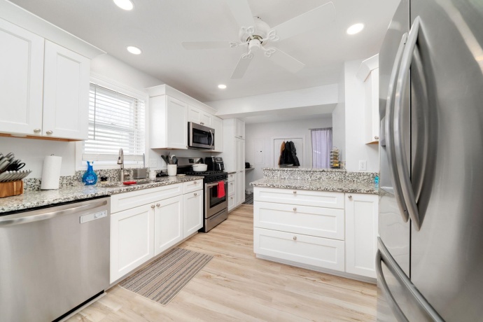 7637 Rogers, MACHESNEY PARK, Illinois 61115, 3 Bedrooms Bedrooms, ,2 BathroomsBathrooms,House,For Sale,Rogers,202601508