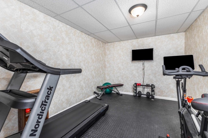 1765 William Drive, GALENA, Illinois 61036, 4 Bedrooms Bedrooms, ,3 BathroomsBathrooms,House,For Sale,William Drive,202601511