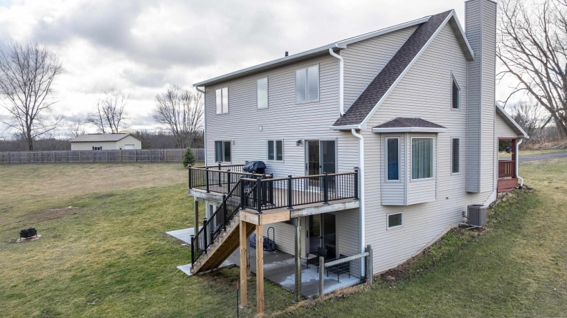 1765 William Drive, GALENA, Illinois 61036, 4 Bedrooms Bedrooms, ,3 BathroomsBathrooms,House,For Sale,William Drive,202601511