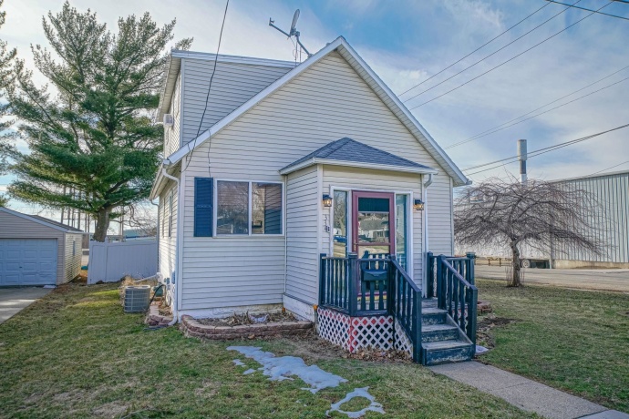 334 14th, ROCHELLE, Illinois 61068, 3 Bedrooms Bedrooms, ,2 BathroomsBathrooms,House,For Sale,14th,202601515