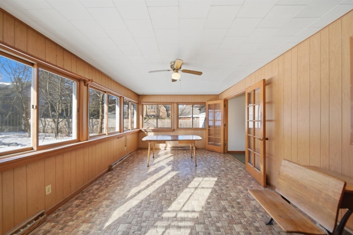 313 Lincoln, MOUNT MORRIS, Illinois 61054, 2 Bedrooms Bedrooms, ,1 BathroomBathrooms,House,For Sale,Lincoln,202601516