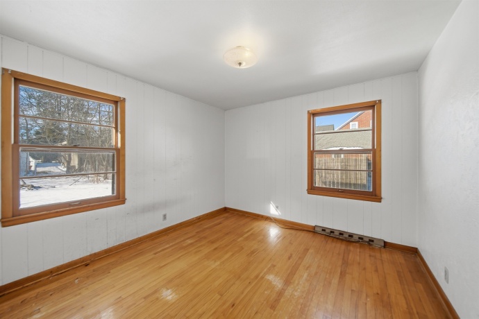 313 Lincoln, MOUNT MORRIS, Illinois 61054, 2 Bedrooms Bedrooms, ,1 BathroomBathrooms,House,For Sale,Lincoln,202601516