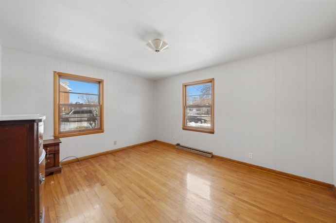 313 Lincoln, MOUNT MORRIS, Illinois 61054, 2 Bedrooms Bedrooms, ,1 BathroomBathrooms,House,For Sale,Lincoln,202601516