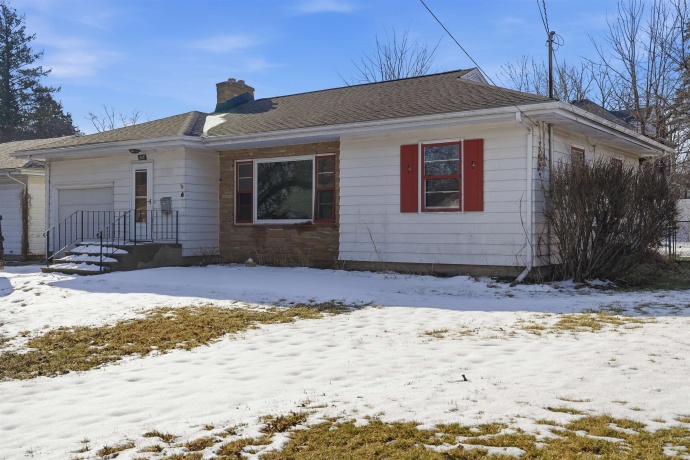 313 Lincoln, MOUNT MORRIS, Illinois 61054, 2 Bedrooms Bedrooms, ,1 BathroomBathrooms,House,For Sale,Lincoln,202601516