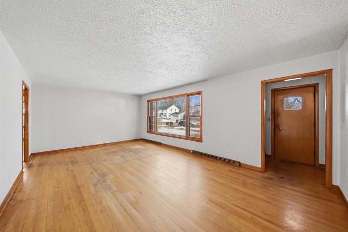 313 Lincoln, MOUNT MORRIS, Illinois 61054, 2 Bedrooms Bedrooms, ,1 BathroomBathrooms,House,For Sale,Lincoln,202601516