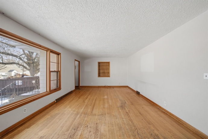 313 Lincoln, MOUNT MORRIS, Illinois 61054, 2 Bedrooms Bedrooms, ,1 BathroomBathrooms,House,For Sale,Lincoln,202601516