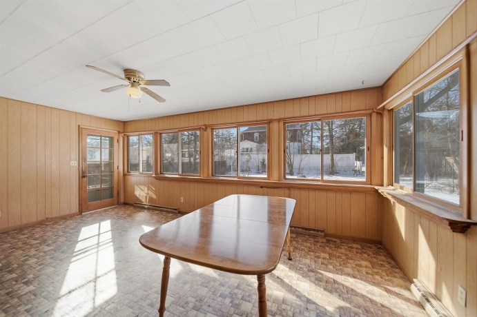 313 Lincoln, MOUNT MORRIS, Illinois 61054, 2 Bedrooms Bedrooms, ,1 BathroomBathrooms,House,For Sale,Lincoln,202601516