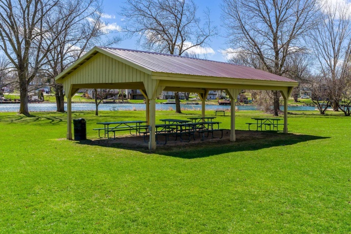 1700 Candlewick Dr., POPLAR GROVE, Illinois 61065, 3 Bedrooms Bedrooms, ,3 BathroomsBathrooms,House,For Sale,Candlewick Dr.,202601519