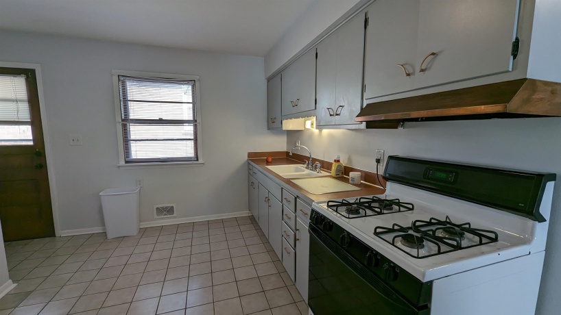 1308 19th, ROCKFORD, Illinois 61104, ,2 Units,For Sale,19th,202601523