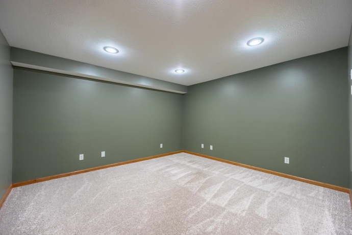 5815 Candover, LOVES PARK, Illinois 61111, 3 Bedrooms Bedrooms, ,2 BathroomsBathrooms,House,For Sale,Candover,202601524