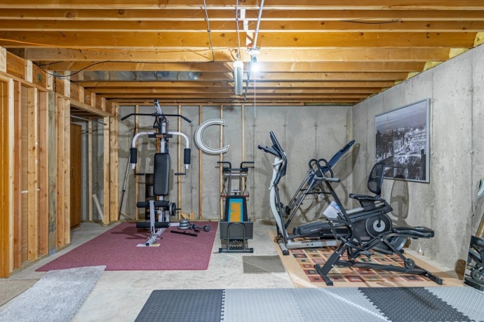 5815 Candover, LOVES PARK, Illinois 61111, 3 Bedrooms Bedrooms, ,2 BathroomsBathrooms,House,For Sale,Candover,202601524